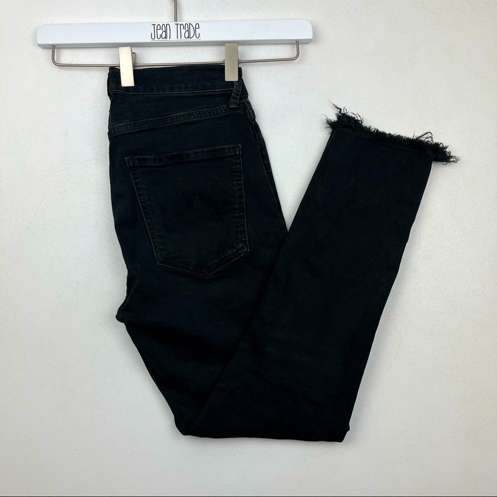 AGOLDE Sophie High Rise Skinny Crop in Harlow Destructed